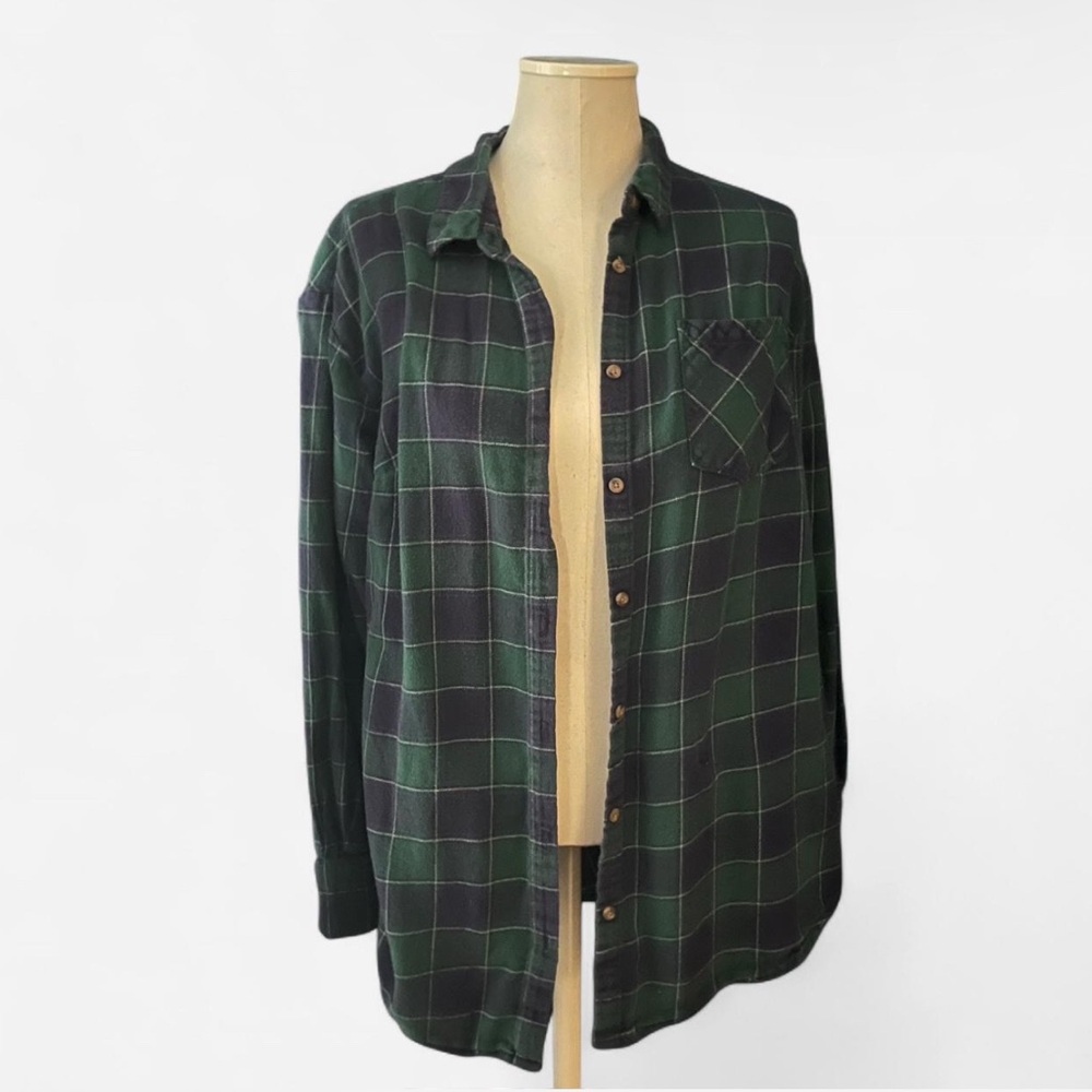 Green and Blue Flannel (size is a XL but the fit is most similar to a M)